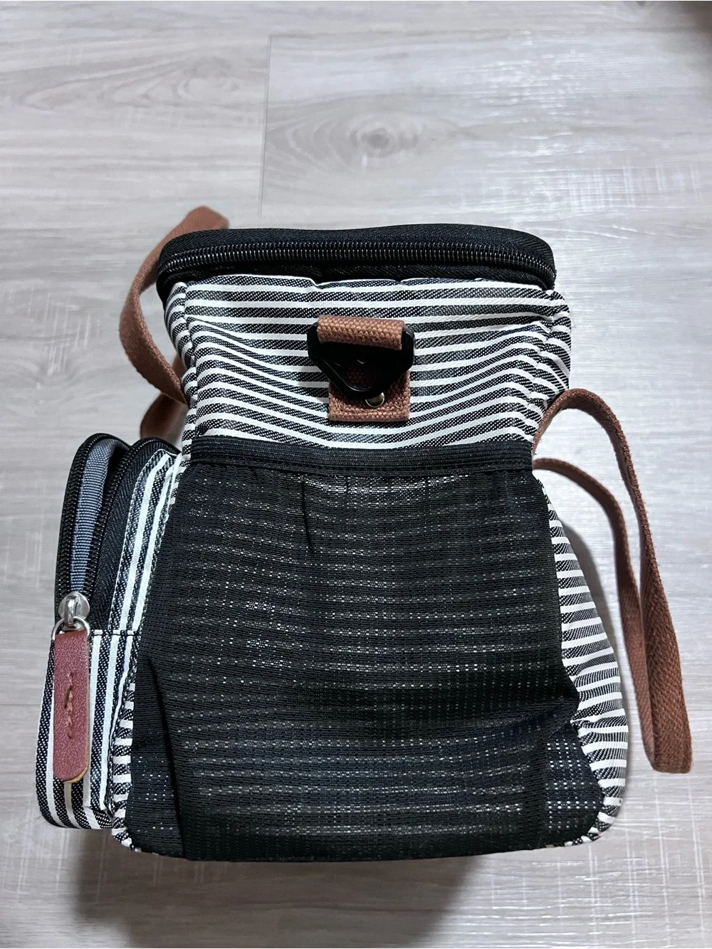 ✨Black & White Striped Lunch Box with Brown Accents